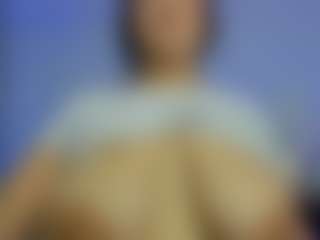 iris-torrez's Live Sex Cam Show