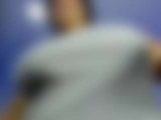 iris-torrez's Live Sex Cam Show