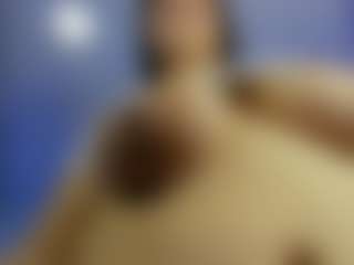 iris-torrez's Live Sex Cam Show