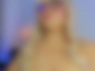 Live cam show with iris-torrez - Bikini on camwithhim.com