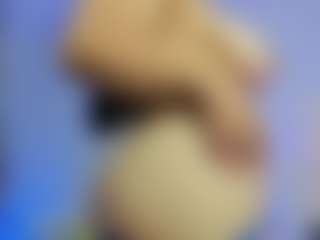 iris-torrez MILF webcam performer live streaming