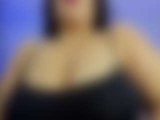 iris-torrez's Live Sex Cam Show