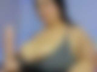 Live cam show with iris-torrez - Milk on Camsoda
