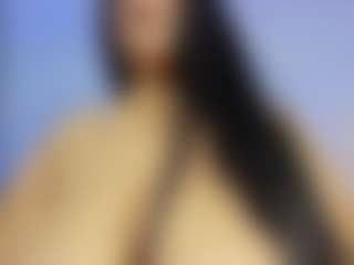 iris-torrez MILF webcam performer live streaming