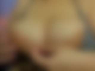 Live cam show with iris-torrez - Thong on Streamer API