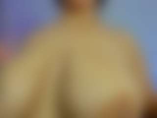 iris-torrez MILF webcam performer live streaming