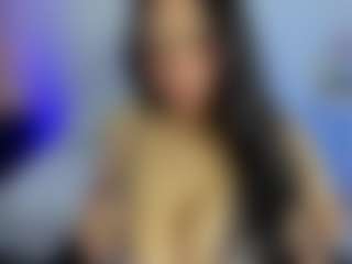 Live cam show with iris-torrez - Bikini on livesuperchat.net