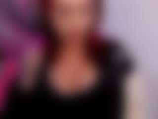 lucybeatifull MILF webcam performer live streaming