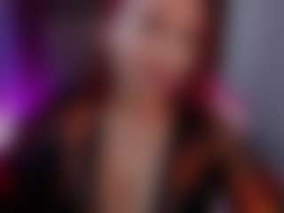 Live cam show with lucybeatifull - Fingers on SpunkLive
