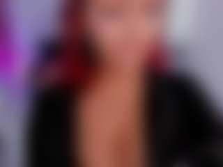 lucybeatifull MILF webcam performer live streaming