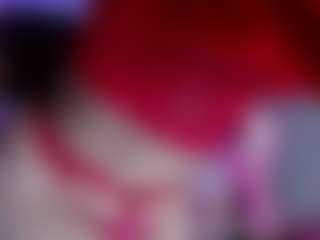 lucybeatifull MILF webcam performer live streaming