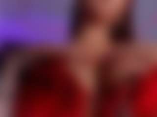 Live cam show with lucybeatifull - Striptease MILF on alttransgirls