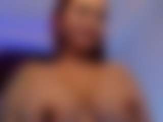 lucybeatifull's Live Sex Cam Show