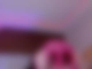 Live cam show with lucybeatifull - Spank Red Hair on Hubzter Live