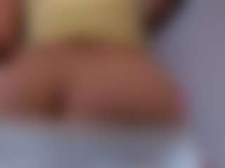 lucybeatifull's Live Sex Cam Show