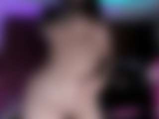 Live cam show with lucybeatifull - Camel Toe on TeamSkeetLive