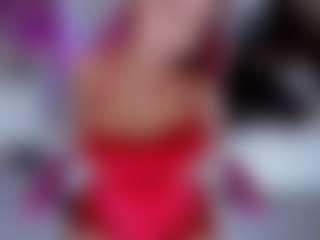 Live cam show with lucybeatifull - Facial on SpunkLive