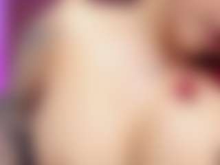 lucybeatifull's Live Sex Cam Show