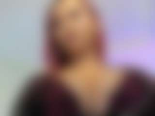 Live cam show with lucybeatifull - Flirt MILF on TeamSkeetLive