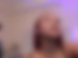 lucybeatifull, modelo webcam MILF transmitiendo en vivo