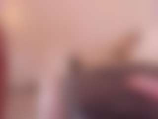 lucybeatifull's Live Sex Cam Show
