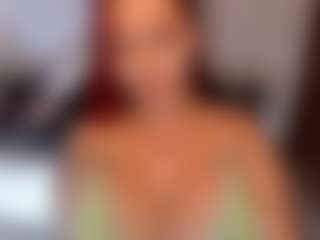 lucybeatifull MILF webcam performer live streaming