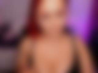 Live cam show with lucybeatifull - Bedroom Red Hair on Camsoda