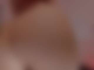 Live cam show with lucybeatifull - Brown Eyes Red Hair on Hubzter Live
