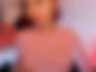 Live cam show with lucybeatifull - Striptease on intimatelivegirls.com