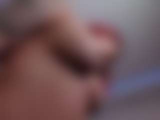 lucybeatifull's Live Sex Cam Show