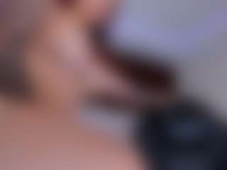 lucybeatifull's Live Sex Cam Show