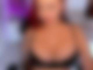 lucybeatifull's Live Sex Cam Show