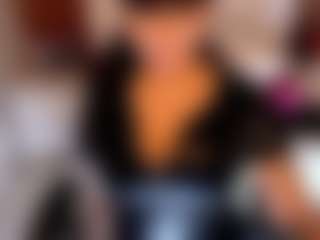 lucybeatifull's Live Sex Cam Show