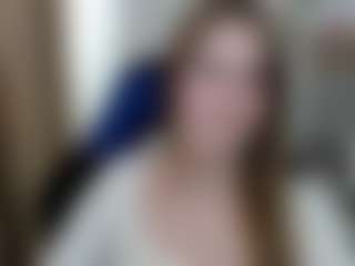 Live cam show with MeganxCute - Petite Teen (18+) on Camming Site