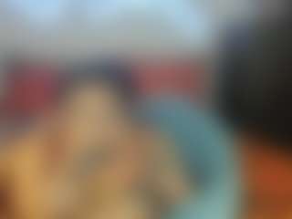 Live cam show with Sienna Divyne - Shake on Adult Interactions