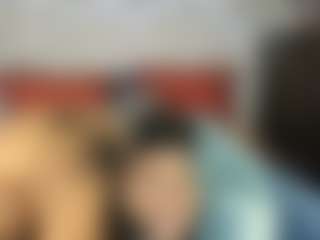 Live cam show with Sienna Divyne - Strip on slutload