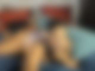Live cam show with Sienna Divyne - Spank on Camsoda