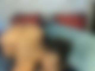 Live cam show with Sienna Divyne - HD Curvy on Hubzter Live