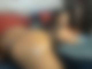 Live cam show with Sienna Divyne - Spy Brown Hair on Camsoda