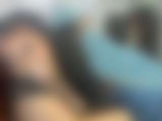 Sienna Divyne's Live Sex Cam Show