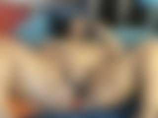 Sienna Divyne's Live Sex Cam Show