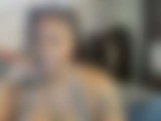 Sienna Divyne's Live Sex Cam Show