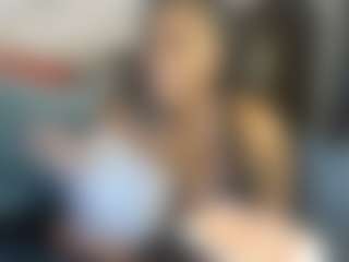 Sienna Divyne's Live Sex Cam Show