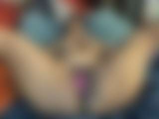 Sienna Divyne's Live Sex Cam Show