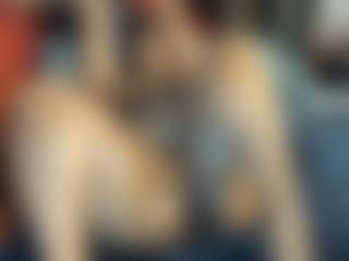 Live cam show with Sienna Divyne - Middle Aged on livesuperchat.net