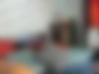 Live cam show with Sienna Divyne - Wet on WildCum