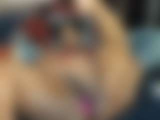 Sienna Divyne's Live Sex Cam Show