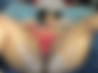 Sienna Divyne's Live Sex Cam Show