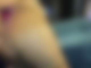 Live cam show with Sienna Divyne - BBW Dildo on CamwithHer