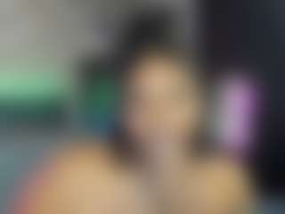 Sienna Divyne's Live Sex Cam Show
